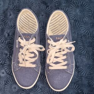 Taos Women's Denim Lace-Up Sneakers Size 9.5